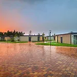 Üdülőpark Suntago Village - Oficjalny Suntago Mszczonów