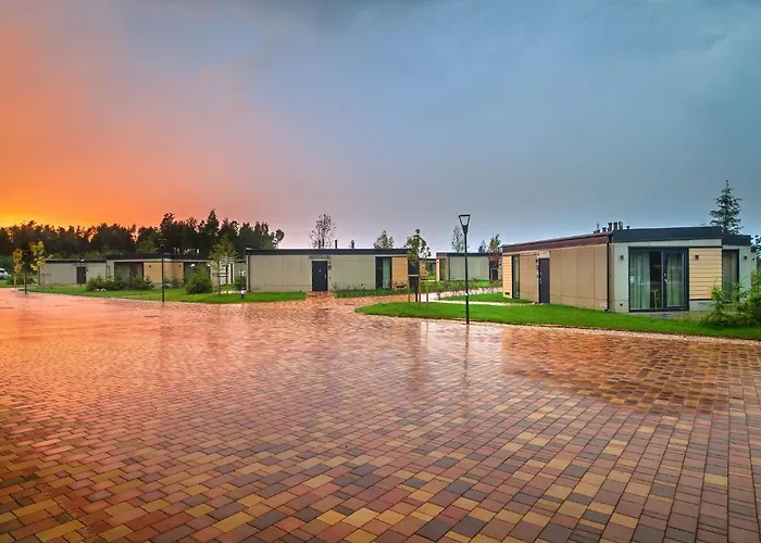 Üdülőpark Suntago Village - Oficjalny Suntago Mszczonów